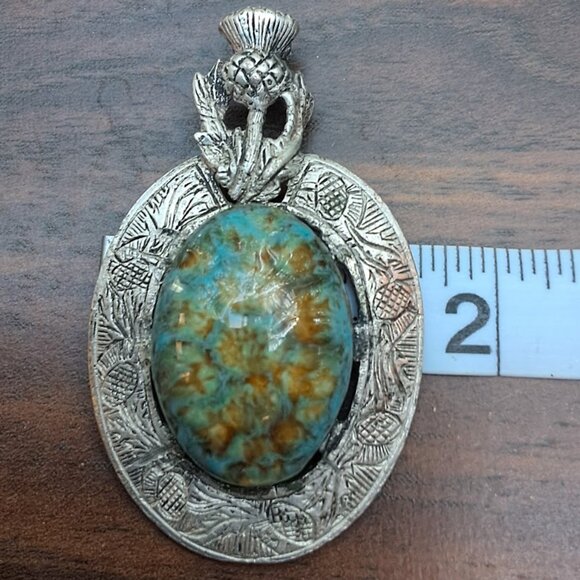 Beautiful Vintage Scottish Thistle Pendant Stamped Miracle - Picture 8 of 9